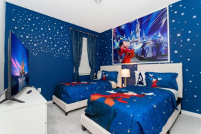 Large beautiful home by Disney